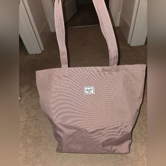 Herschel Supply Company Handbags - NWOT Herschel Supply Mica Tote in Ash Rose Pink